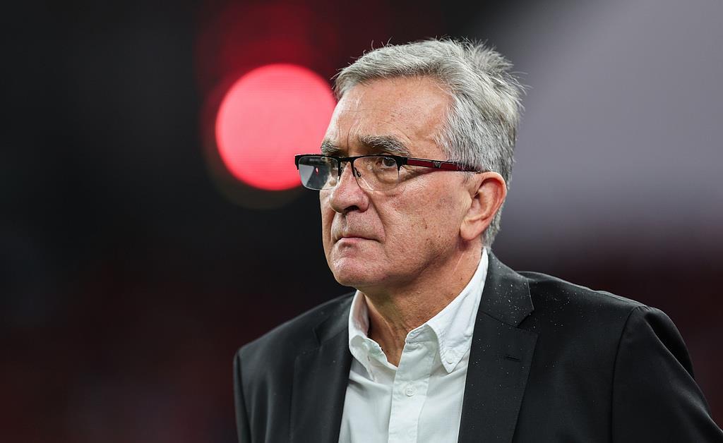 德布劳内遭遇十二持续失利，澳大利亚队教练压力巨大！开云体育注册登录